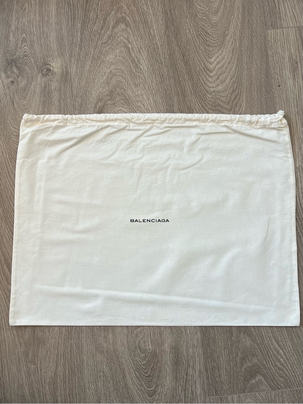 Balenciaga dust bag (C218)